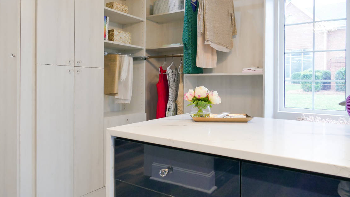 Closet 5